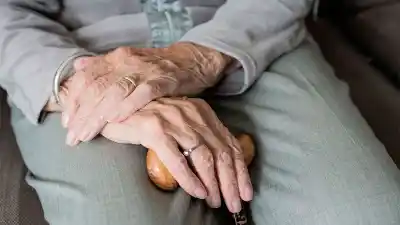 Jubilada perdió sus ahorros en segundos: el momento exacto en que se esfumaron $600.000