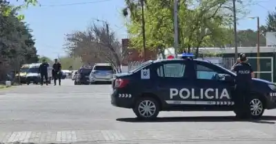 Escapó de la policía en Guaymallén y su mochila escondía un tesoro prohibido
