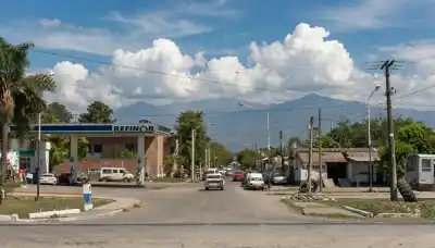 Lo detuvieron por un accidente, lo encerraron con 17 presos y terminó golpeado: la condena a dos policías
