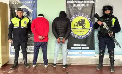 Se pelearon a golpes en la calle y al llegar la policía escaparon entre los cañaverales