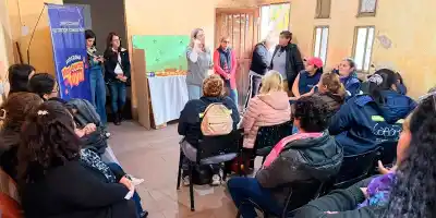 Llegaron al Obrador San Carlos y lo que hicieron con los empleados sorprendió a todos