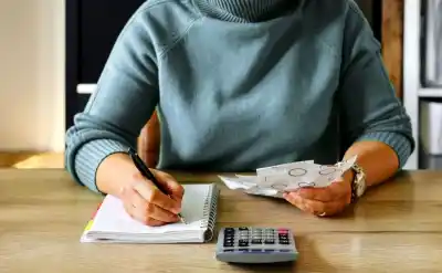 El salario mínimo real ya está por debajo de los valores de 2001: ¿cuánto debería cobrar un trabajador?