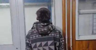 Lo atraparon cuando intentaba entrar a una obra: era el ladrón de una barbería de Maipú