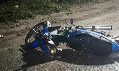 Choque fatal en Alberdi: buscan al conductor que huyó tras matar a un motociclista en la ex ruta 38