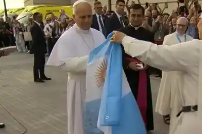 La bendición papal que recibieron antes de partir: la misión tucumana que cruza Europa para ayudar en Ucrania