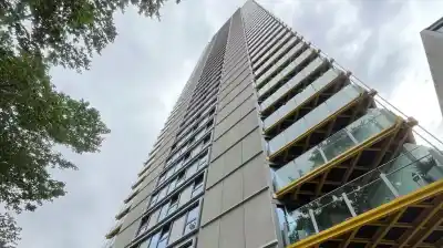 El drama detrás de la caída de una familia desde un piso 36 en Londres: qué se sabe