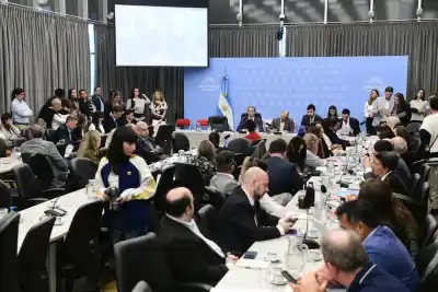 El plan del Gobierno para que nadie se entere de las reuniones secretas: lobby y super-RIGI avanzan en Diputados