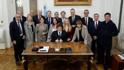 No solo Adorni: los otros tres funcionarios que ya se sumaron al régimen simplificado de Ganancias