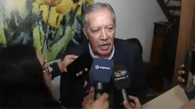 El respaldo de Suárez a Benavente y el detalle que marca la campaña en la Capital