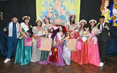 La noche en que el Colegio N° 54 coronó a su nueva reina estudiantil