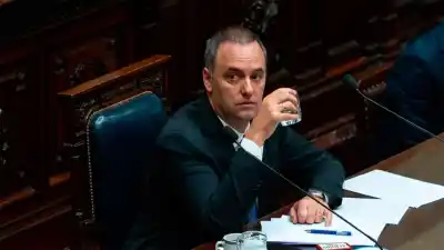 Granados fulminó a Adorni: su declaración jurada y la explicación que calificó de ‘infantil’