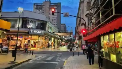 Feriados y Día del Padre: los comercios de Tucumán abrirán con horario extendido este sábado