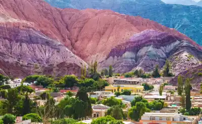 Purmamarca se prepara para una fiesta inolvidable: llega el Pre Festival de los 7 Colores