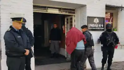 Cuatro adultos mayores fueron trasladados a un penal especial: ¿qué condiciones tienen allí?