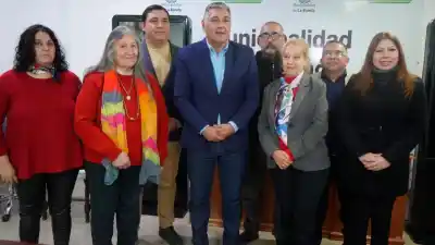 Firmó un convenio clave para la ciudad y lo que busca cambiará la forma de gobernar