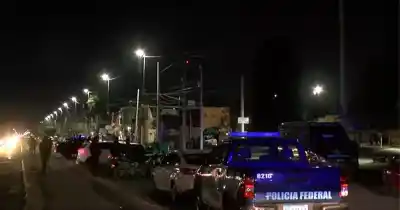Villa Banana bajo asedio: 35 allanamientos simultáneos tras el asesinato de un policía federal