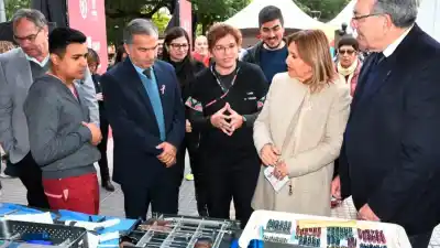 La intendente Fuentes participó de una jornada de salud y servicio comunitario en Plaza Libertad