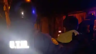 Caminaba por la calle y un control policial reveló su pasado violento: lo buscaban desde hacía días