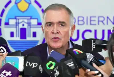 Jaldo confirmó el desdoblamiento electoral en Tucumán y va por la reelección con Acevedo