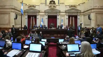 El escándalo Adorni amenaza con descarrilar la agenda de Milei en el Congreso