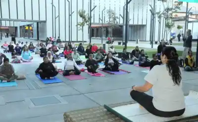 Sin inscripción y con un gesto solidario: así será la jornada gratuita de yoga en Ciudad Cultural