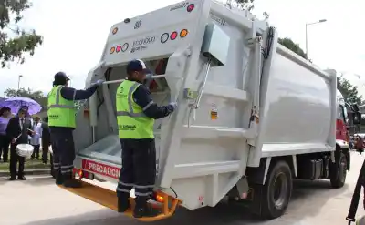 Feriado del 15 de junio en San Salvador: cómo funcionarán los servicios