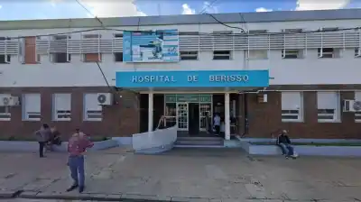 Golpeó a su expareja embarazada de siete meses, destrozó la casa y escapó: la víctima está internada