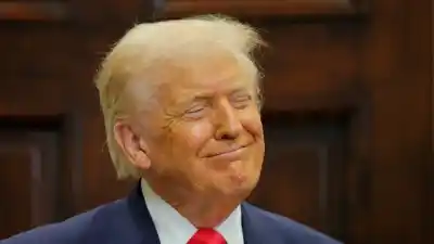 De la jaula de la UFC al llamado de Putin: los 80 años de Trump con una fiesta de 60 millones de dólares
