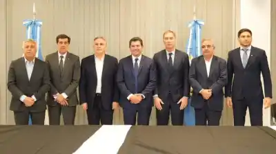¿Se vienen cambios en las PASO? El Gobierno negocia a contrareloj con los gobernadores