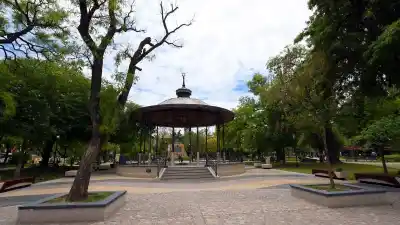 El frío no da tregua: la temperatura que helará Santiago este lunes