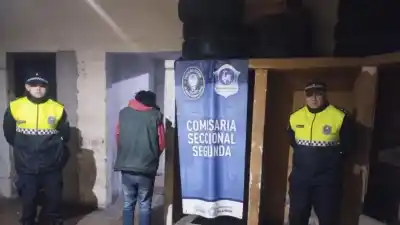 Lo que la policía encontró en dos operativos que dejó helados a los vecinos