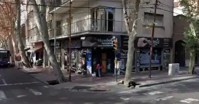 Asaltaron un local de celulares en pleno centro y los atraparon en minutos: uno tenía pedido de captura