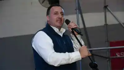 Con un discurso encendido y la mira en las urnas, Álvaro Blanco se lanzó como viceintendente en La Banda