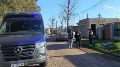 Sellaron la habitación con cinta y dejaron una nota: los escalofriantes detalles de la muerte de un padre y sus dos hijos en Santa Fe