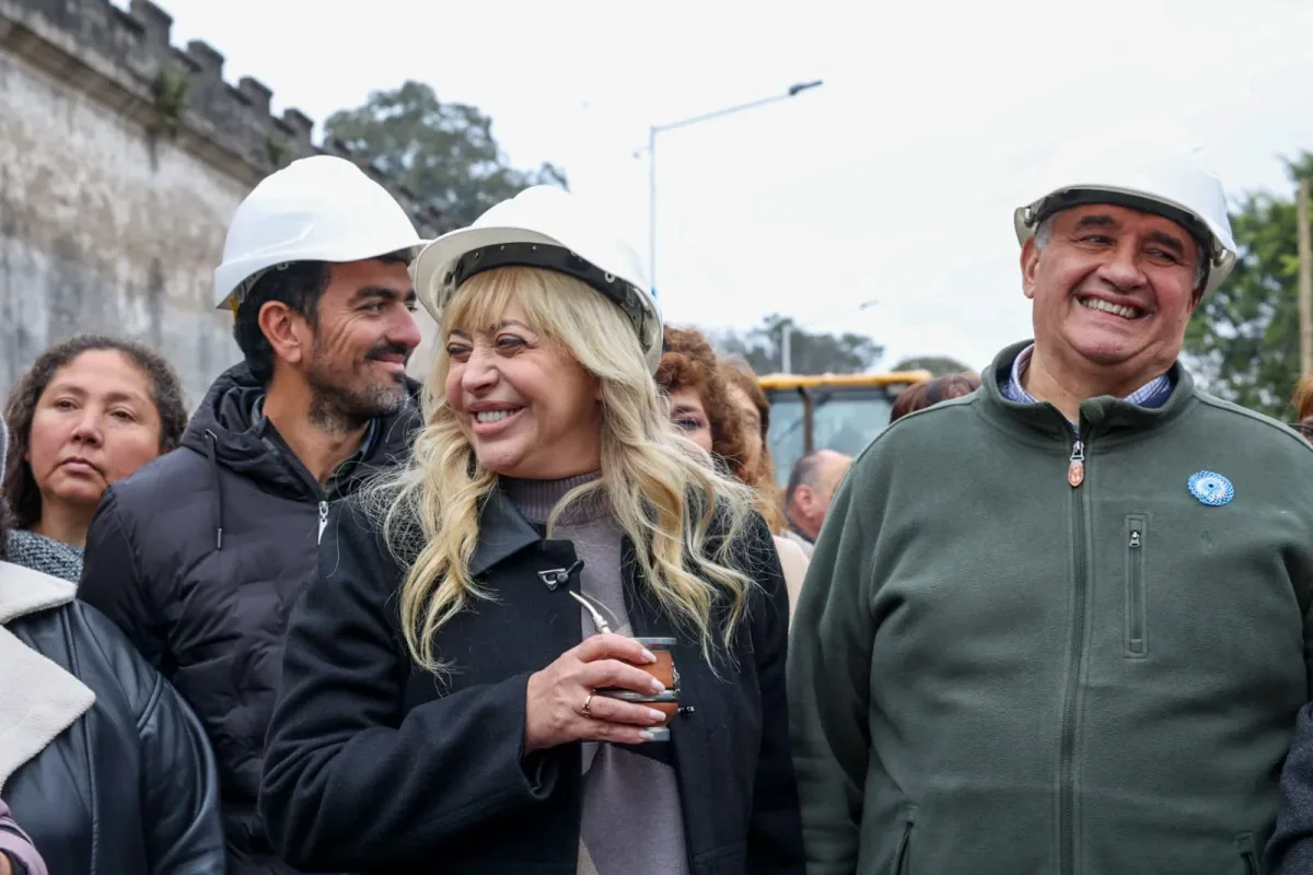 Intendenta Chahla supervisando