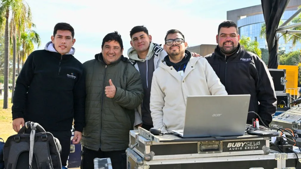 Asistencia Fan Zone