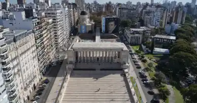 Tras seis meses cerrado, el mirador del Monumento reabre con vistas imperdibles: cuándo y cómo visitarlo