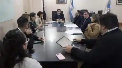 Reunión clave en Salud: planifican millonarias inversiones para renovar equipos en hospitales de Tucumán
