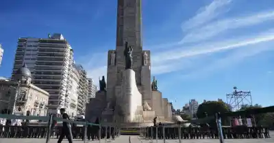 Tras años de demora, el Monumento a la Bandera renace este miércoles con una inversión millonaria