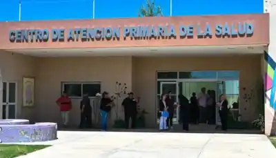 Desesperada carrera contra el tiempo: madre salva a su hijo tras broncoaspiración y denuncia falta de médicos en un centro de salud