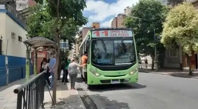 Sube el boleto y se viene otro tarifazo: los taxis también ajustan