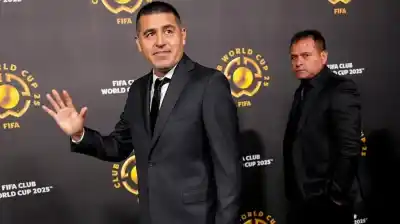 Román Riquelme ya movió fichas: la cifra que Boca puso sobre la mesa por Sebastián Villa