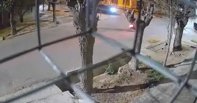 Un fuerte choque en Guaymallén reavivó el reclamo de los vecinos de Villa Paquita