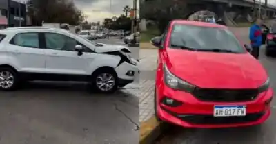 Un conductor de aplicación cruzó en rojo y el impacto dejó una pasajera herida en el Nudo Vial