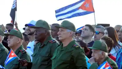 Díaz-Canel admite que Cuba necesita “cambios urgentes” y prepara una apertura de mercado récord