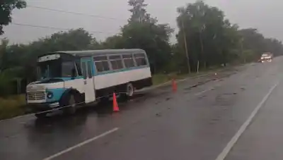 Tragedia en la Ruta 331: Joven motociclista pierde la vida en choque con colectivo