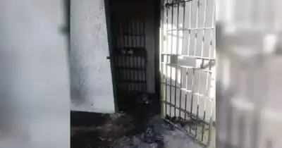 Quemaduras graves y coma inducido: el dramático estado del preso perpetuo tras el incendio en Gorriti