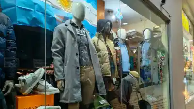 Fiebre de compras en Santiago: los regalos que se llevan todo para el Día del Padre