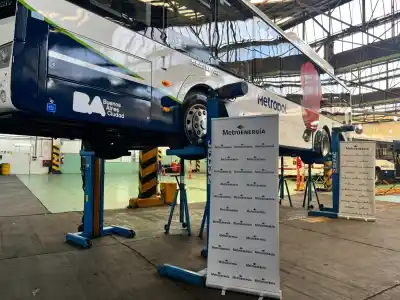 Un hito en el transporte: cómo es la primera línea de colectivos 100% a GNC del país