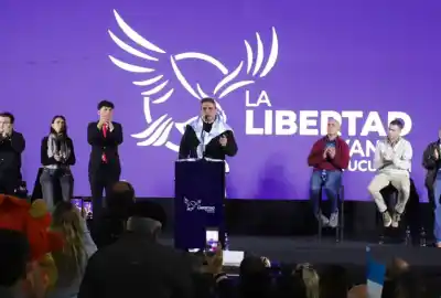 El proyecto que podría obligarte a borrar publicaciones: la advertencia de La Libertad Avanza